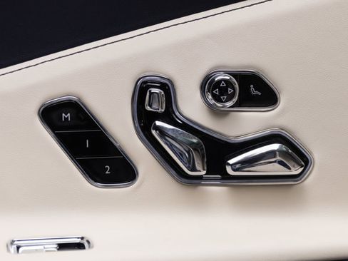 Used 2021 Bentley Flying Spur W12 image 51