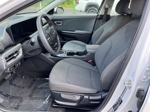 Used 2025 Kia K4 FWD image 21