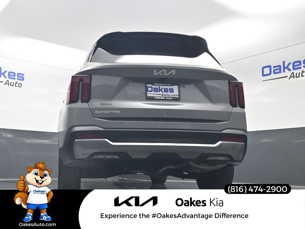 Certified 2026 Kia Sorento S w/ S Panoramic Sunroof Package FWD image 44