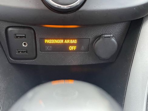 Used 2021 Chevrolet Trax LT w/ Premium Seat Package image 29