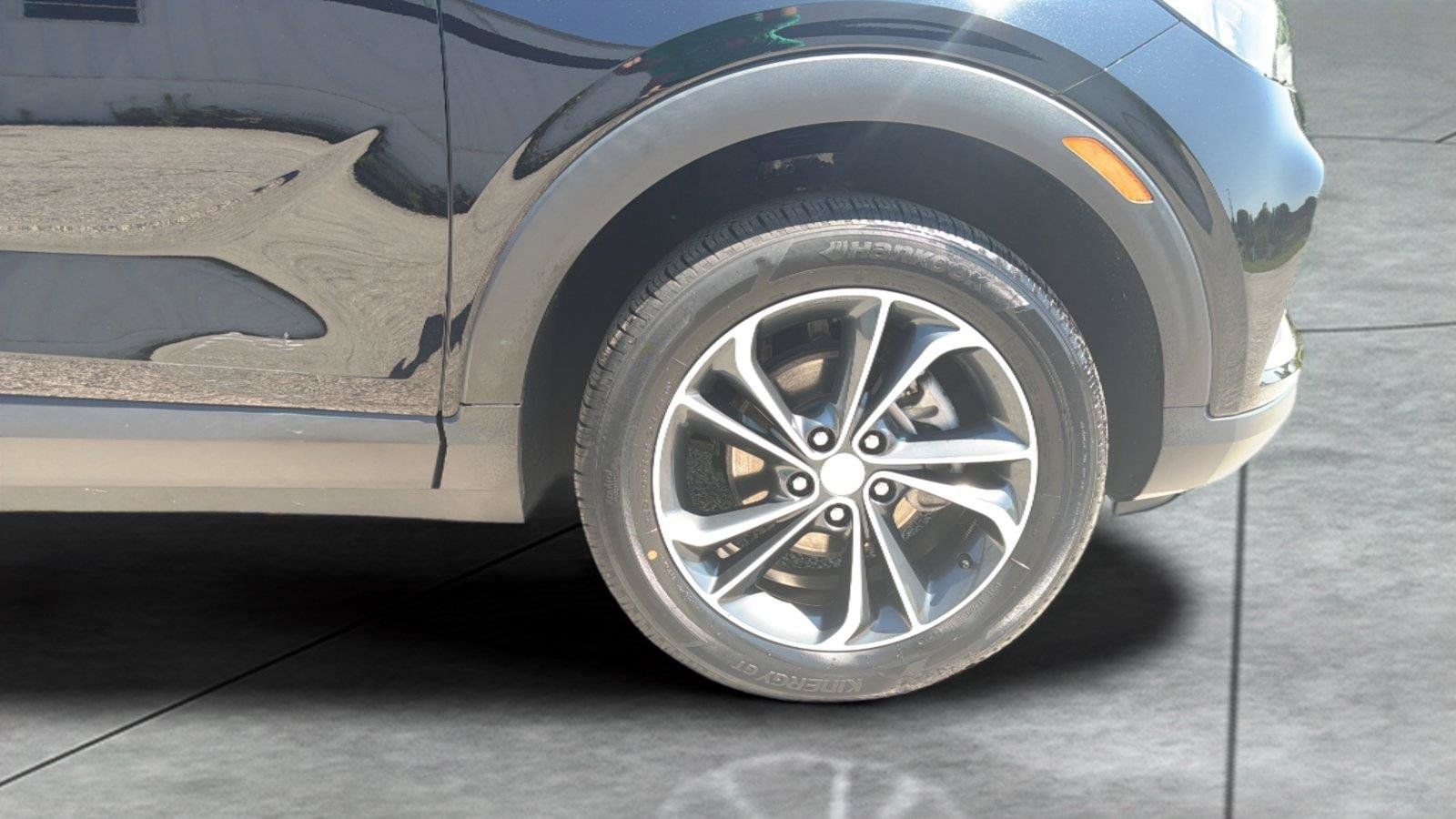 Used 2023 Buick Encore GX Select AWD/4WD image 24