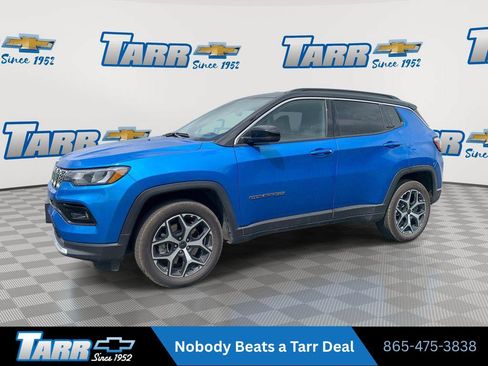 Used 2025 Jeep Compass Limited AWD/4WD image 1