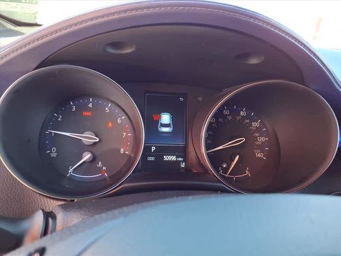 Certified 2022 Toyota C-HR XLE image 12