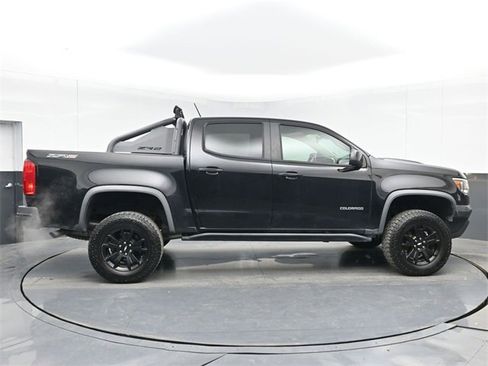 Used 2019 Chevrolet Colorado ZR2 w/ ZR2 Midnight Special Edition image 15