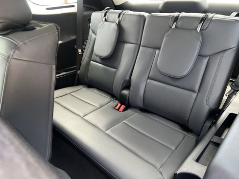 New 2026 Ford Explorer Active w/ Active Comfort Package RWD image 20