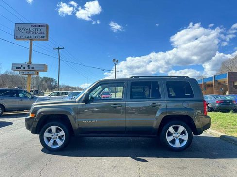 Used 2015 Jeep Patriot Latitude image 8