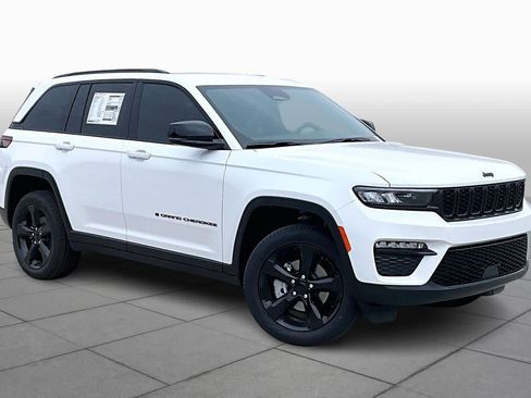New 2025 Jeep Grand Cherokee Limited w/ Black Appearance Package image 3
