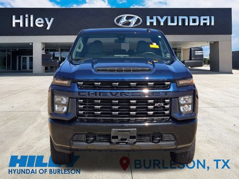 Used 2021 Chevrolet Silverado 2500 Custom w/ Custom Value Package AWD/4WD image 8