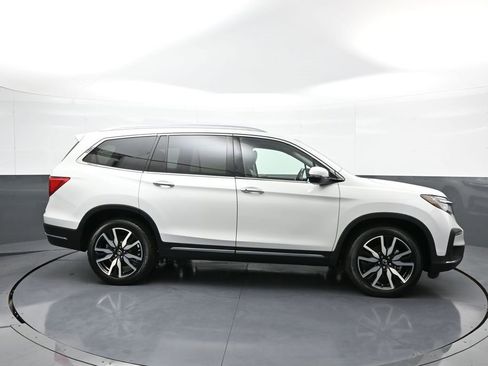 Certified 2022 Honda Pilot Touring image 5