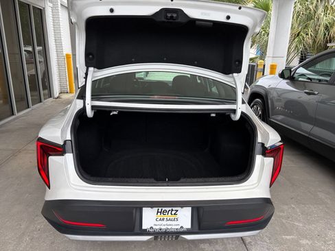 Used 2025 Kia K4 FWD image 32