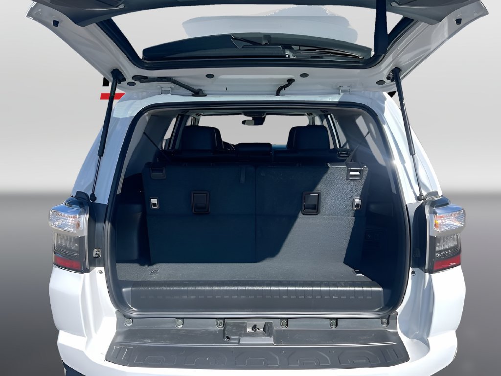 Used 2024 Toyota 4Runner SR5 Premium w/ Moonroof Package AWD/4WD image 26