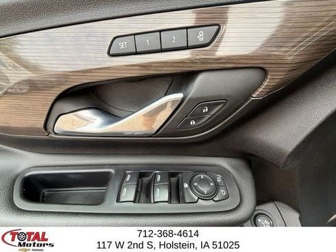 Certified 2024 GMC Terrain Denali w/ Denali Premium Package AWD/4WD image 18