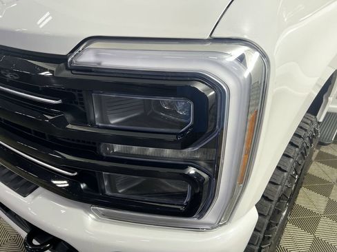 Used 2026 Ford F350 Platinum w/ Tremor Off-Road Package AWD/4WD image 35