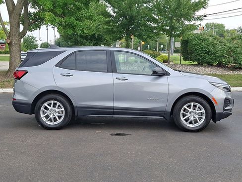Certified 2024 Chevrolet Equinox LS w/ LS Convenience Package FWD image 25