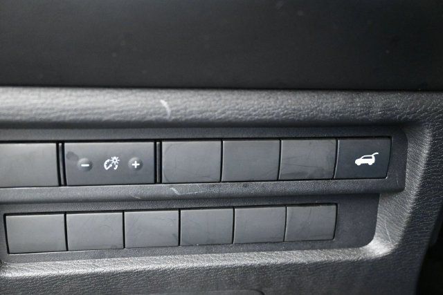 Used 2025 Mitsubishi Outlander SE FWD image 24