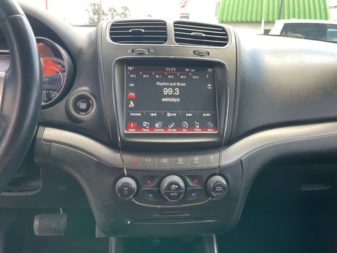 Used 2017 Dodge Journey Crossroad image 17