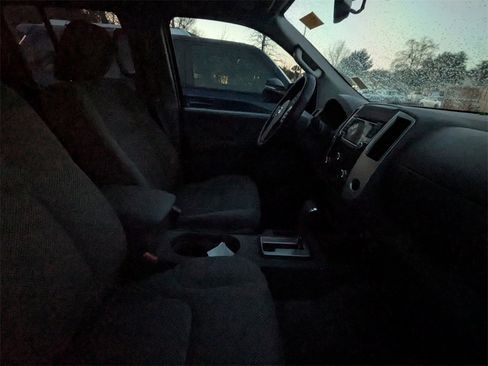 Used 2016 Nissan Frontier SV w/ SV Value Truck Package image 9