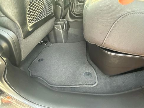 New 2025 Jeep Gladiator Mojave image 41