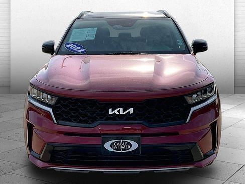 Used 2022 Kia Sorento S w/ Panoramic Sunroof Package FWD image 2