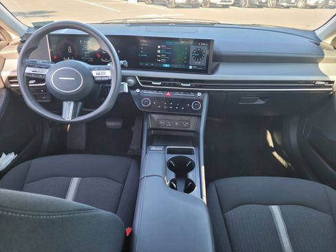 Used 2025 Hyundai Sonata SEL FWD image 15