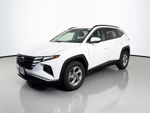 Used 2023 Hyundai Tucson SEL AWD/4WD image 2