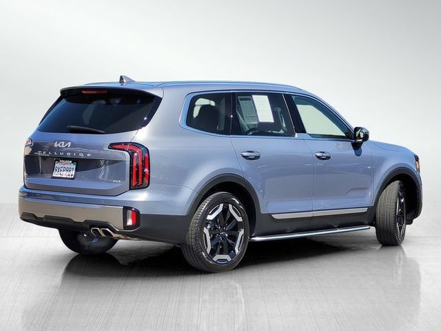 Used 2025 Kia Telluride EX w/ EX Captain's Chair Package AWD/4WD image 4