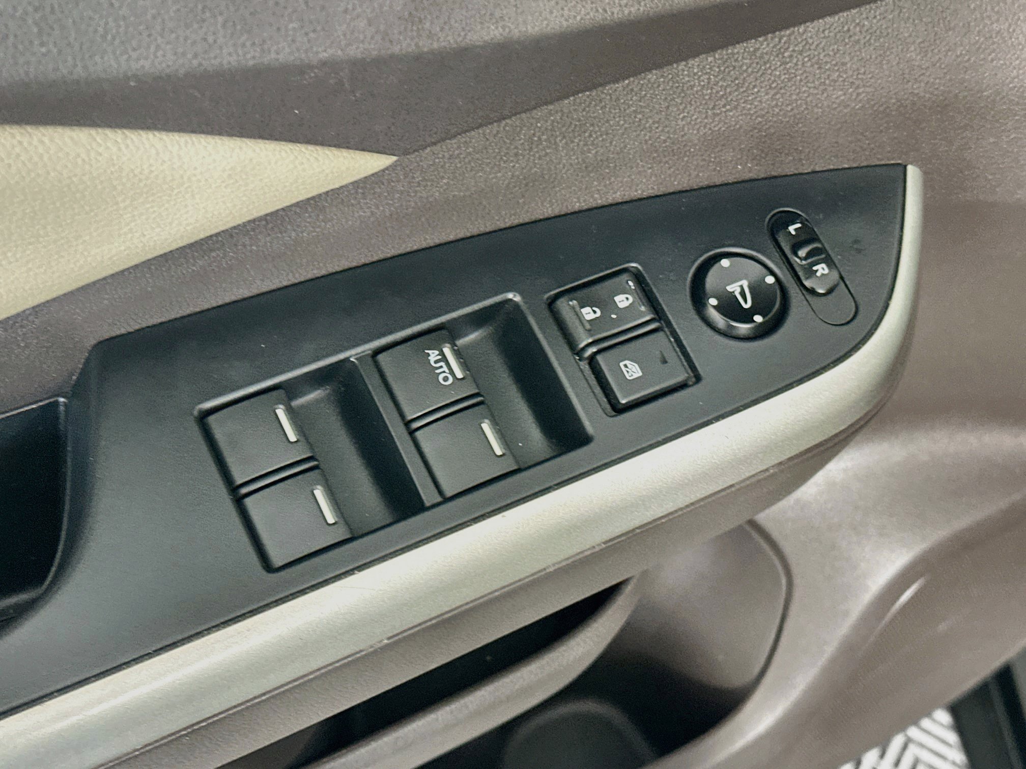 Used 2014 Honda CR-V EX-L image 15