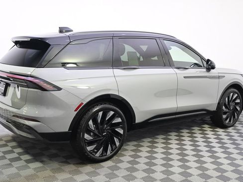 New 2026 Lincoln Nautilus Reserve w/ Jet Appearance Package AWD/4WD image 7