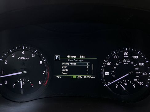 Used 2018 Genesis G80 3.8 RWD image 2