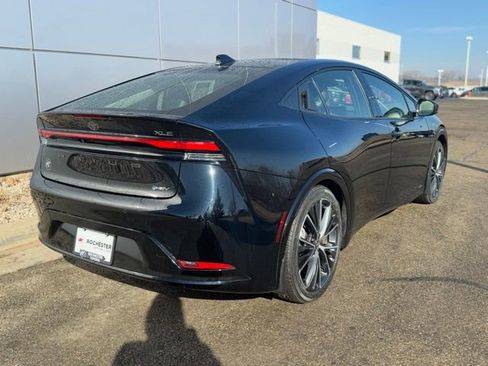 Used 2023 Toyota Prius XLE image 37