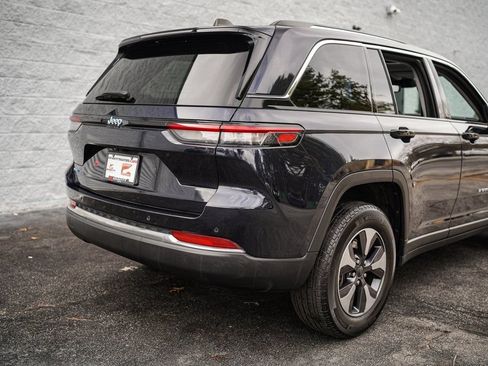 Used 2023 Jeep Grand Cherokee 4WD 4xe image 15