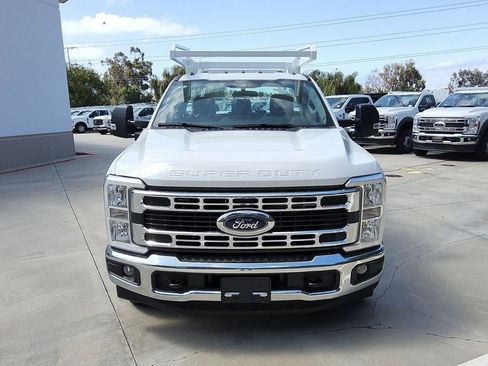 New 2025 Ford F350 XL w/ XL Chrome Package image 19