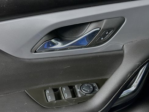 Used 2025 Chevrolet Blazer LT image 15