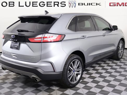 Used 2022 Ford Edge Titanium image 6