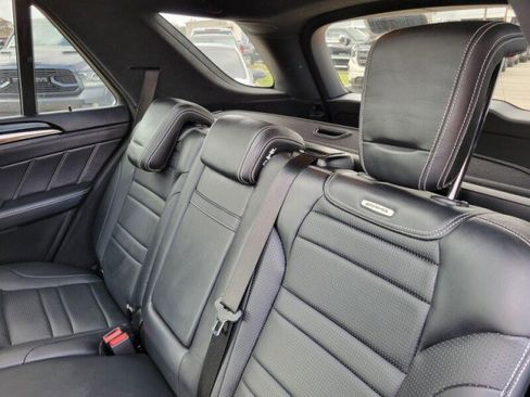 Used 2017 Mercedes-Benz GLE 63 AMG S image 28