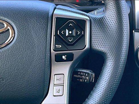 Used 2024 Toyota 4Runner SR5 Premium image 24