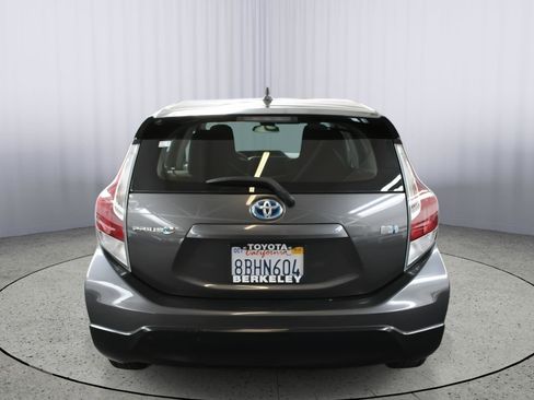 Used 2017 Toyota Prius C One image 6