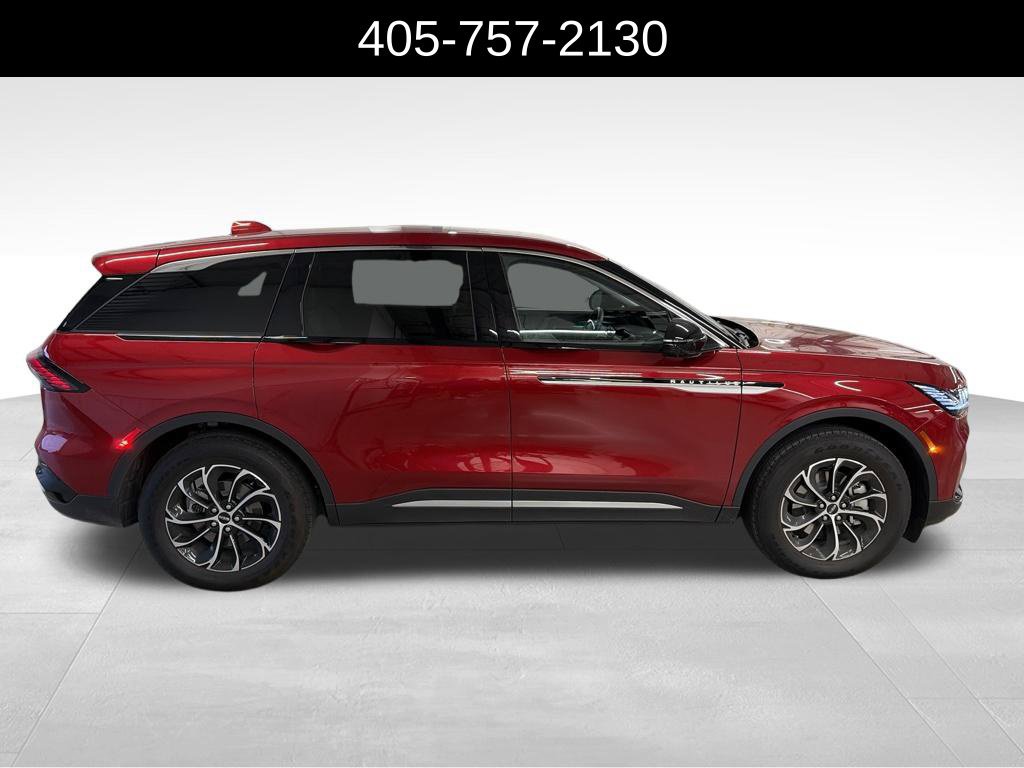 Used 2026 Lincoln Nautilus Premier AWD/4WD image 14