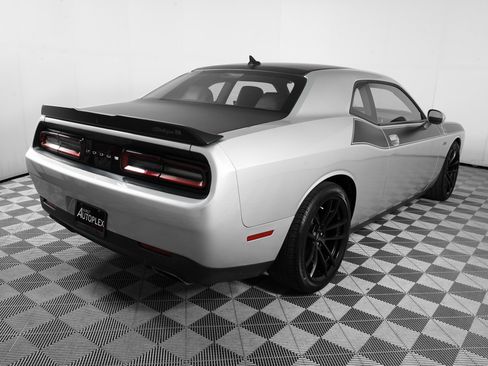 Used 2023 Dodge Challenger R/T Scat Pack w/ T/A Package image 5