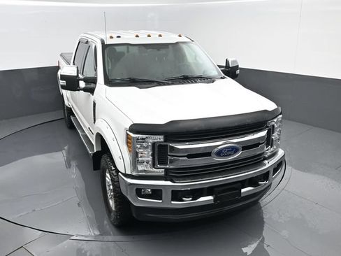 Used 2019 Ford F350 XLT w/ XLT Premium Package AWD/4WD image 18