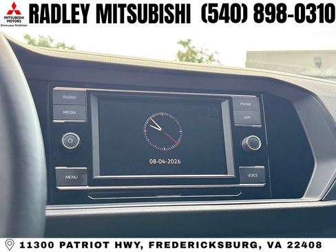 Used 2024 Volkswagen Jetta SE FWD image 8