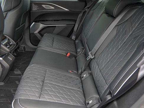 New 2026 Cadillac Lyriq V w/ LPO, Floor Liner Package image 22