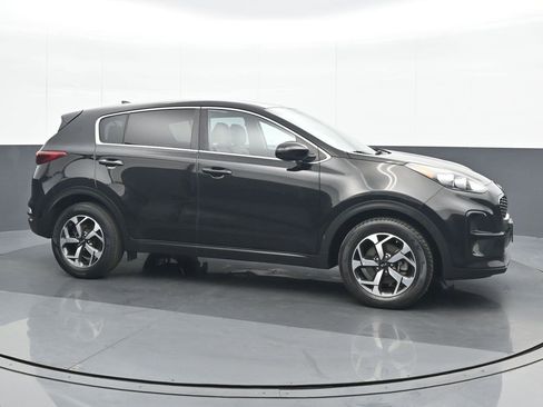 Used 2020 Kia Sportage LX image 8