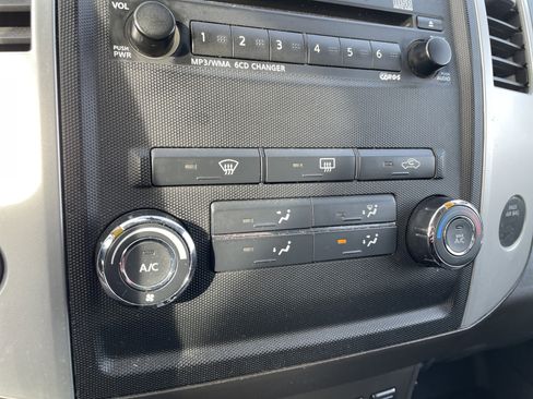 Used 2011 Nissan Frontier PRO-4X w/ Pro-4x Luxury Pkg image 23