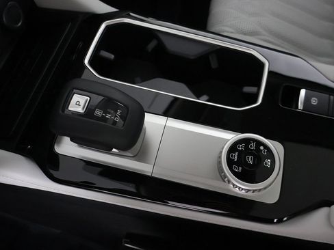 Used 2025 Mitsubishi Outlander SEL AWD/4WD image 51