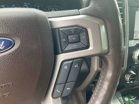 Used 2017 Ford F150 King Ranch w/ Equipment Group 601A Luxury AWD/4WD image 20