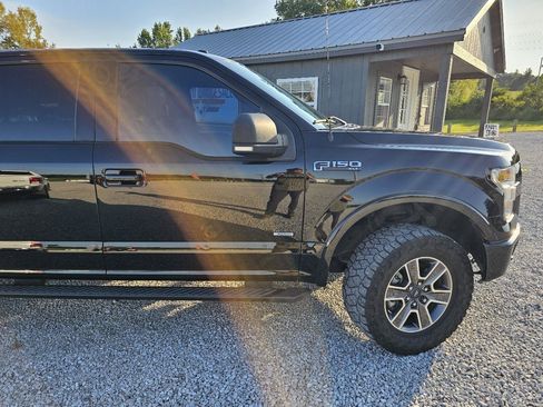 Used 2017 Ford F150 XLT w/ Equipment Group 302A Luxury AWD/4WD image 13