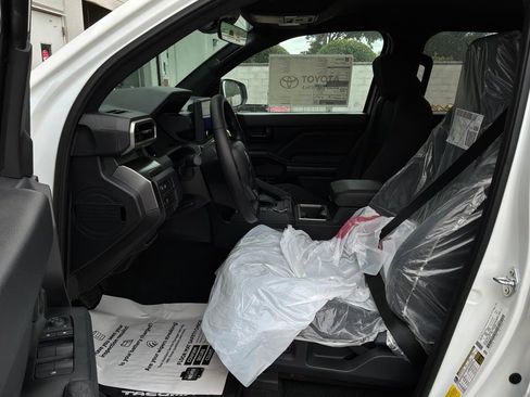 New 2026 Toyota Tacoma SR5 RWD image 9