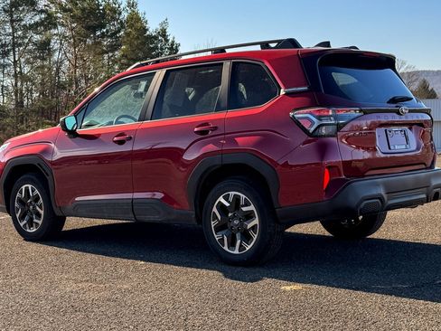 Certified 2025 Subaru Forester Premium image 5