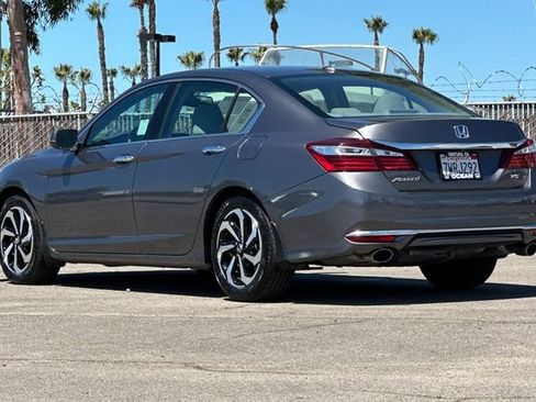 Used 2017 Honda Accord EX-L image 6